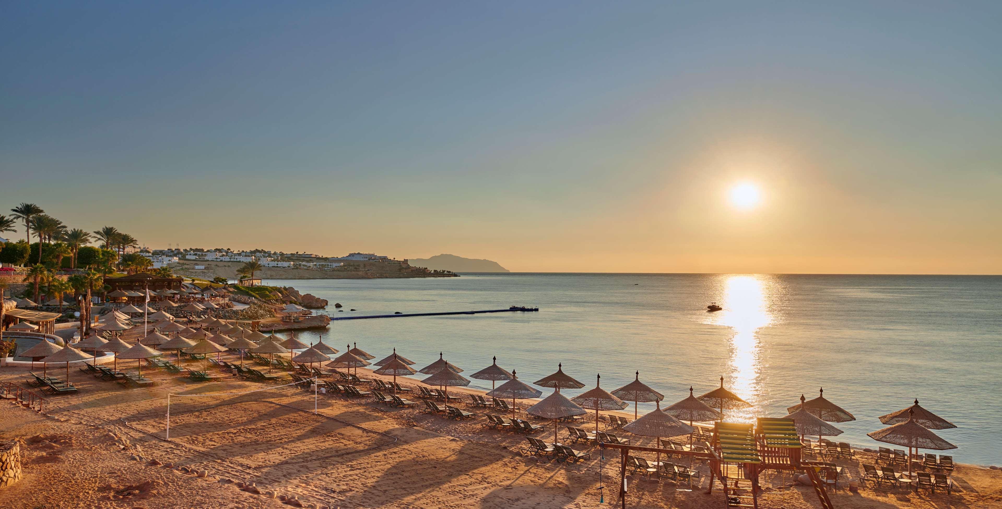 Park Regency Sharm El Sheikh Resort Esterno foto Sunset at the beach