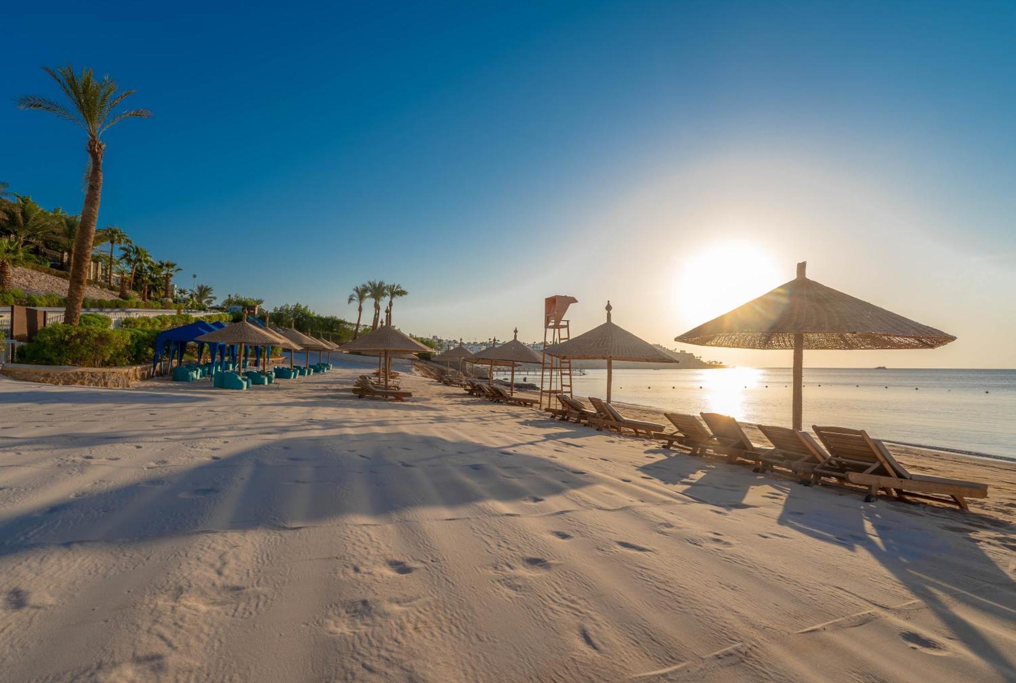 Park Regency Sharm El Sheikh Resort Esterno foto Sunrise at the beach
